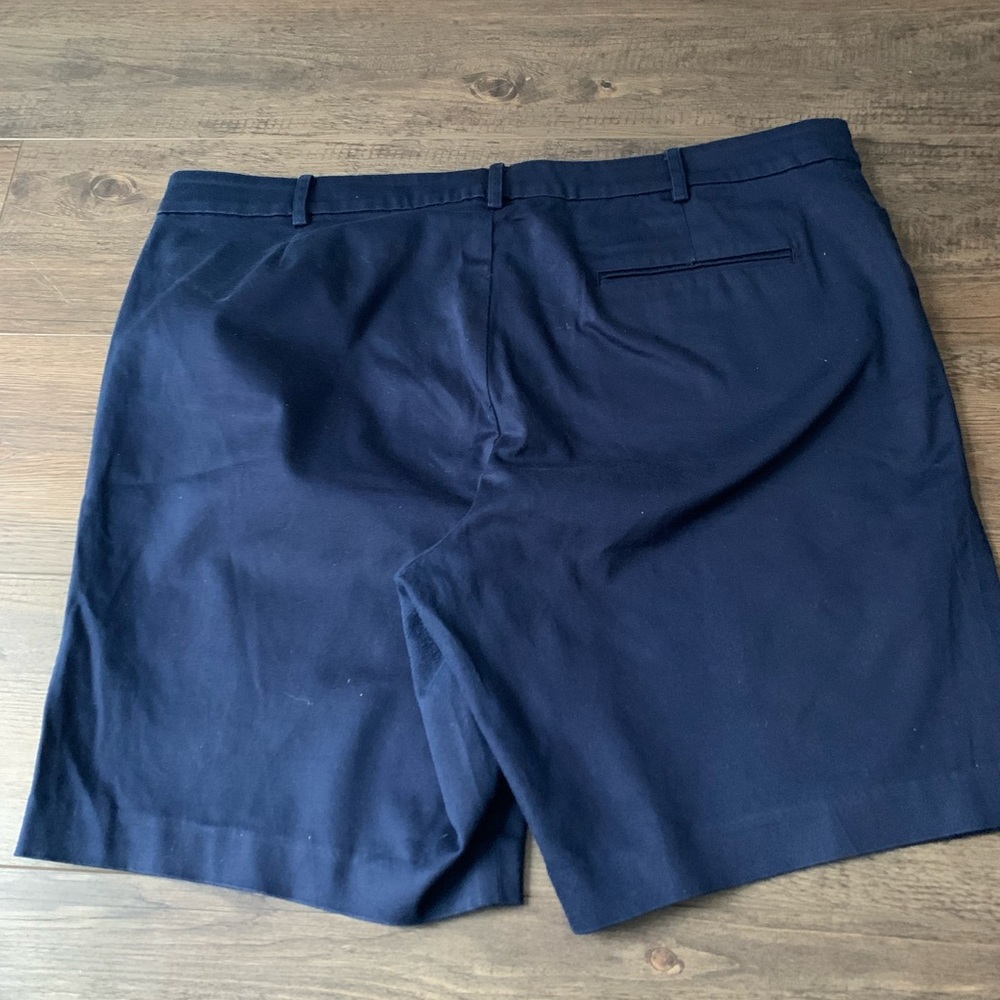 FINAL PRICE  - LAUREN Ralph Lauren Ladies Navy Bermuda Short. - Picture 4 of 9